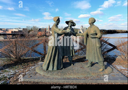 Skulptur mit Mai 1851 zufällige Begegnung von Elizabeth Caty Stanton und Susan B. Anthony Seneca Falls New York Geburtsort die Frauen richtige movem Stockfoto