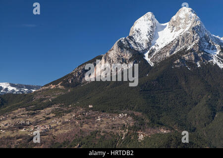 Saldes und der Pedraforca Bergueda, Katalonien, Spanien. Stockfoto