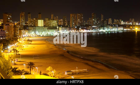 Benidorm in der Nacht, Spanien Stockfoto