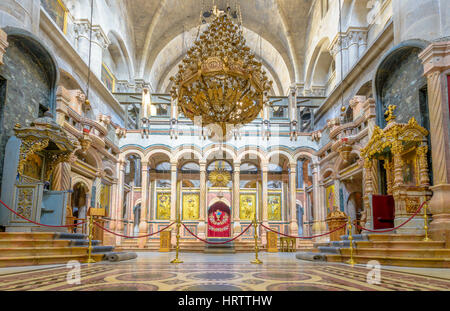 Innenraum der Kirche des Heiligen Grabes in Jerusalem Altstadt. Stockfoto