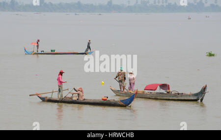 Angeln auf dem Mekong Stockfoto