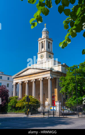 119 Eaton Square, Belgravia, London SW1W 9AL an einem Sommertag. ohne Verkehr Stockfoto