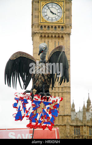 London, UK, 03.04.2017, tausend März durch das Zentrum von London zur Unterstützung des NHS und gegen weitere Kürzungen bei der Finanzierung. Bildnachweis: JOHNNY ARMSTEAD/Alamy Live-Nachrichten Stockfoto