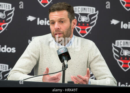Washington, DC, USA. 4. März 2017. D.C. United Trainer Ben Olsen im RFK Stadium in Washington, DC am Samstag, 4. März 2017. Bildnachweis: Das Foto Zugang/Alamy Live-Nachrichten Stockfoto