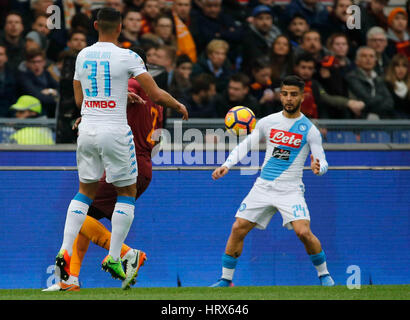 Rom, Italien. 4. März 2017. während der italienischen Serie ein Fußballspiel zwischen den AS Rom und SSC Napoli im Olympiastadion in Rom Italien, 4. März 2017 Credit: Agnfoto/Alamy Live-Nachrichten Stockfoto