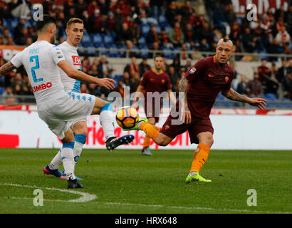 Rom, Italien. 4. März 2017. während der italienischen Serie ein Fußballspiel zwischen den AS Rom und SSC Napoli im Olympiastadion in Rom Italien, 4. März 2017 Credit: Agnfoto/Alamy Live-Nachrichten Stockfoto