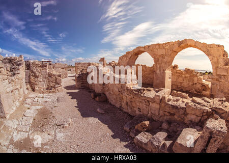 Alten Bögen an die Ausgrabungsstätte Kourion. Distrikt Limassol. Zypern Stockfoto