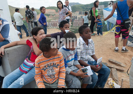 Venezuela, Caracas, Petare, Miranda, 06.04.2012. Die Menschen in El Morro Petare. Stockfoto