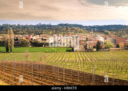 Typisch italienisches Dorf auf die Colli Berici, Vicenza, Italien. Stockfoto