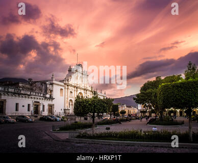 Sonnenuntergang am Parque Central - Antigua, Guatemala Stockfoto