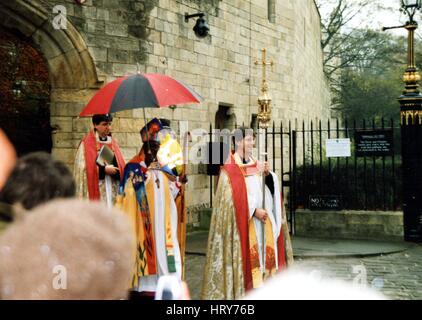 Die Einweihung des Erzbischofs von York, Dr. John Sentamu, York Minster 30. November 2005. Stockfoto