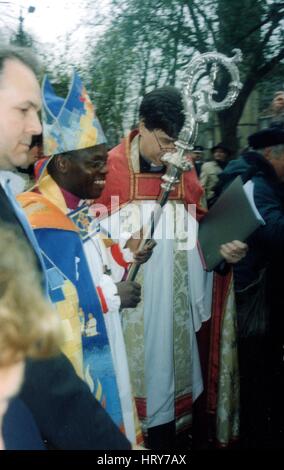 Die Einweihung des Erzbischofs von York, Dr. John Sentamu, York Minster 30. November 2005. Stockfoto