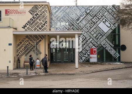 Modul University am Kahlenberg im 19. Bezirk der Stadt Wien Teil im Wienerwald (Wienerwald), Wien. Stockfoto