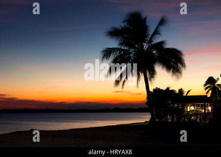 Schönen Sonnenuntergang in Playa Larga Strand, Schweinebucht, Matanzas, Kuba. Lage der amerikanischen Invasion von 1961. Stockfoto