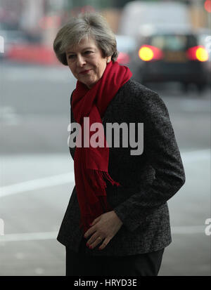 Premierminister Theresa Mai besucht der BBC Andrew Marr Show in den BBC-Studios in London, 22. Januar 2017 Stockfoto