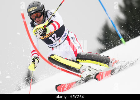 Kranjska Gora, Slowenien. 5. März 2017. Matt Michael Österreichs auf dem Platz während der 56. Vitranc Cup Slalom Rennen in Kranjska Gora, Slowenien am 5. März 2017 Credit: Rok Rakun/Pacific Press/Alamy Live News Stockfoto