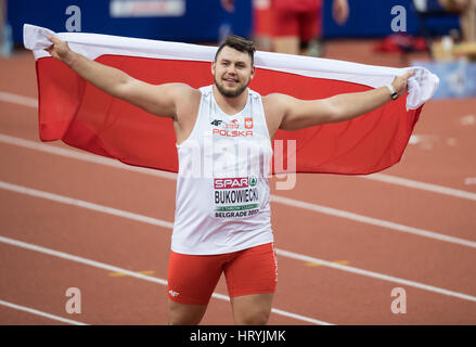 Belgrad, Serbien. 4. März 2017. Konrad Bukowiecki aus Polen feiert nach dem Kugelstoß Finale bei den European Athletics Indoor WM 2017-Finals in Belgrad, Serbien, 4. März 2017. Foto: Sven Hoppe/Dpa/Alamy Live News Stockfoto