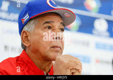 Carlos Marti (CUB), 5. März 2017 - Baseball: 2017 World Baseball Classic Exhibithion Spiel zwischen Seibu Lions - Kuba im Kyocera Dome Osaka in Osaka, Japan.  (Foto von Yohei Osada/AFLO SPORT) Stockfoto