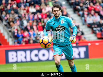 Gijón, Spanien. 5. März 2017. Deutsch-Lux (Torwart, Deportivo La Coruña) während des Fußballspiels zwanzig siebten Runde der Saison 2016/2017 der spanischen Liga "La Liga" zwischen Real Sporting de Gijon und RC Deportivo La Coruña Molinón Stadion am 5. März 2016 in Gijon, Spanien. © David Gato/Alamy Live-Nachrichten Stockfoto