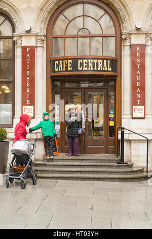 Eingang zum Café Central eine historische Wiener Café Herrengasse, Wien, Österreich. Stockfoto