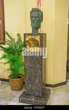 COLOMBO, SRI LANKA - 6. Dezember 2016: die Skulptur von Anton Chekhov - Famouse russischer Schriftsteller, in der Lobby des Grand Oriental Hotel, am 6. Dezember in Col Stockfoto