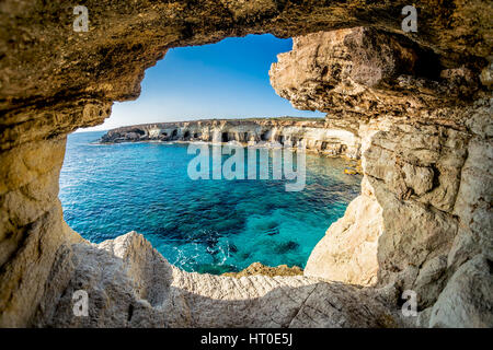 Meer Höhlen in der Nähe von Ayia Napa, Zypern. Stockfoto