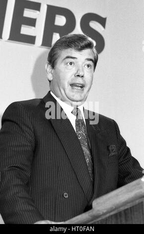 David Trippier, konservative Partei Mitglied des Parlaments für Rossendale und Darwen, spricht bei der konservativen Womens-Konferenz in London, England am 27. Juni 1991. Stockfoto