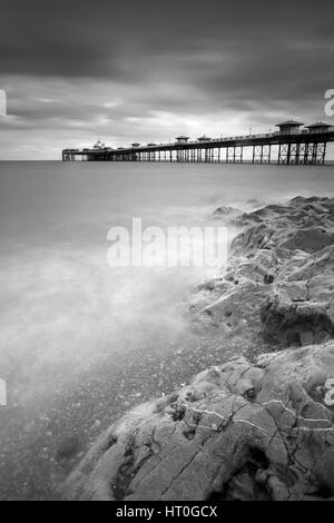 Foto von Jamie Callister ©. Llandudno Pier, Conwy Grafschaft, Nord-Wales, 4. März 2017. Stockfoto