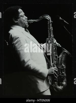 US-amerikanischer Saxophonist Illinois Jacquet spielen bei der Capital Radio Jazz Festival, Knebworth, Hertfor Künstler: Denis Williams Stockfoto