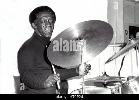 Art Blakey, Ronnie Scott, London, 1973.  Künstler: Brian O'Connor. Stockfoto