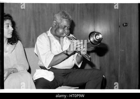 Dizzy Gillespie, Hauptstadt Jazz, Royal Festival Hall, London, 1985.   Künstler: Brian O'Connor. Stockfoto