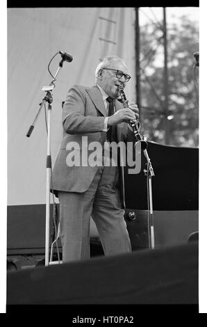 Benny Goodman, Knebworth, 1982.   Künstler: Brian O'Connor. Stockfoto