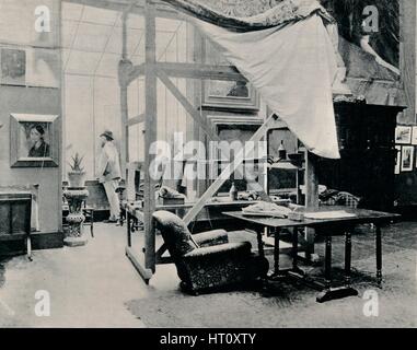 "A. Besnard in seinem Atelier", c1897. Künstler: unbekannt. Stockfoto