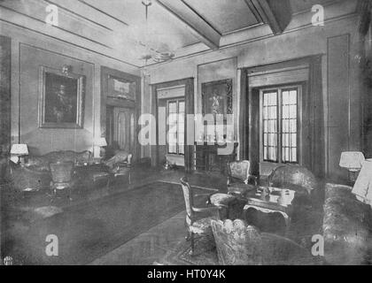 Empfangsraum für den Besuch von König Victor Emmanuel III und Königin Elena von Italien nach Kairo, c1933.  Künstler: unbekannt. Stockfoto