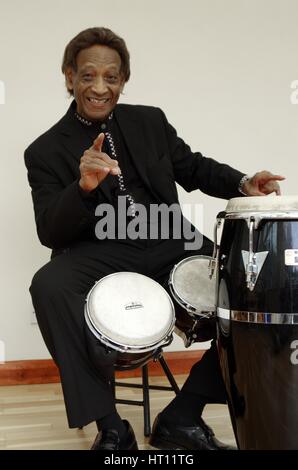 Frank Holder, Guyana-jazz-Sängerin und Perkussionistin. Künstler: Brian O'Connor Stockfoto