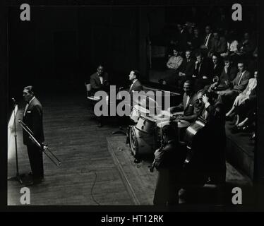 Jack Teagarden Band im Konzert in der Colston Hall, Bristol, 1957. Künstler: Denis Williams Stockfoto