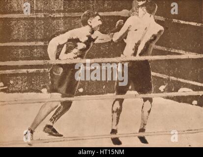 Am 25. September wurden die ersten drahtlosen Fotos aus Amerika o England geschickt. -Dempsey v. Jed Künstler: unbekannt. Stockfoto