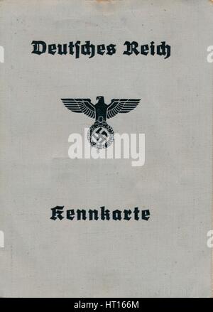 Abdeckung eines Nazi-deutschen Personalausweises c1944. Künstler: unbekannt. Stockfoto