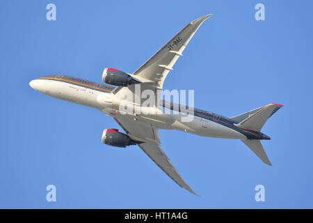 Royal Jordanian Airlines Boeing 787 Dreamliner ausgehend von London Heathrow Airport, Großbritannien Stockfoto