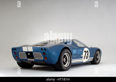 Ford GT40 Daytona Prototypen 1965. Künstler: Simon Clay. Stockfoto