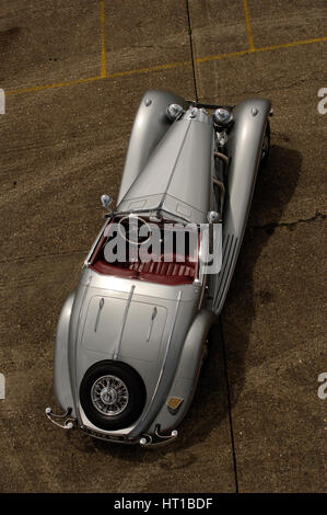 1937-Mercedes Benz 540 k special Roadster. Künstler: Simon Clay. Stockfoto