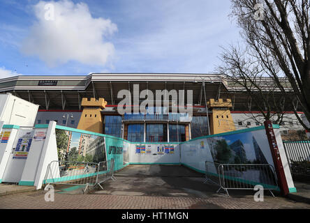 Abriss geht weiter im Boleyn Ground old West Ham-Stadion zu einer Wohnsiedlung saniert ist. Stockfoto