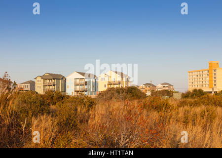 Eine Reihe von Vermietung von Häusern und Hotels auf Cape Hatteras National Seashore, North Carolina Stockfoto