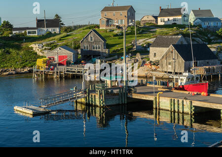 Blick auf den Hafen im Dorf von Peggys Cove, Nova Scotia, Kanada. Stockfoto