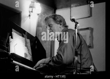 Brian Dee, Wassermühle Jazzclub, Dorking, Surrey, Juni 2000. Künstler: Brian O'Connor. Stockfoto