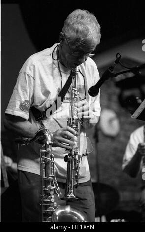 Bill Perkins, Brecon Jazz Festival, Brecon, Powys, Wales, August 2000.  Künstler: Brian O'Connor. Stockfoto