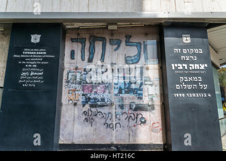 Das Denkmal genau an der Stelle wo der israelischen Ministerpräsidenten Yitzhak Rabin am 4. November 1995 erschossen wurde Stockfoto