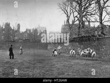 "The Wall Spielen in Eton: St.-Andreas Tag - Oppidan v. Hochschulen, 1900, (1903). Künstler: Hügel und Saunders. Stockfoto