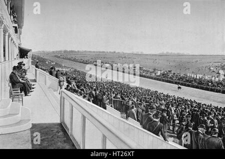 "Das Derby: Ansicht Down The Course", c1903, (1903). Künstler: WA Rouch. Stockfoto