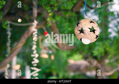 Schatten der Coconut Tree Ornament für Glühlampen Stockfoto